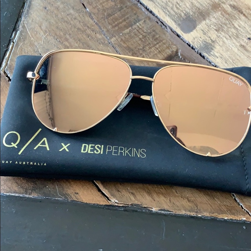 High quay Australia- gold